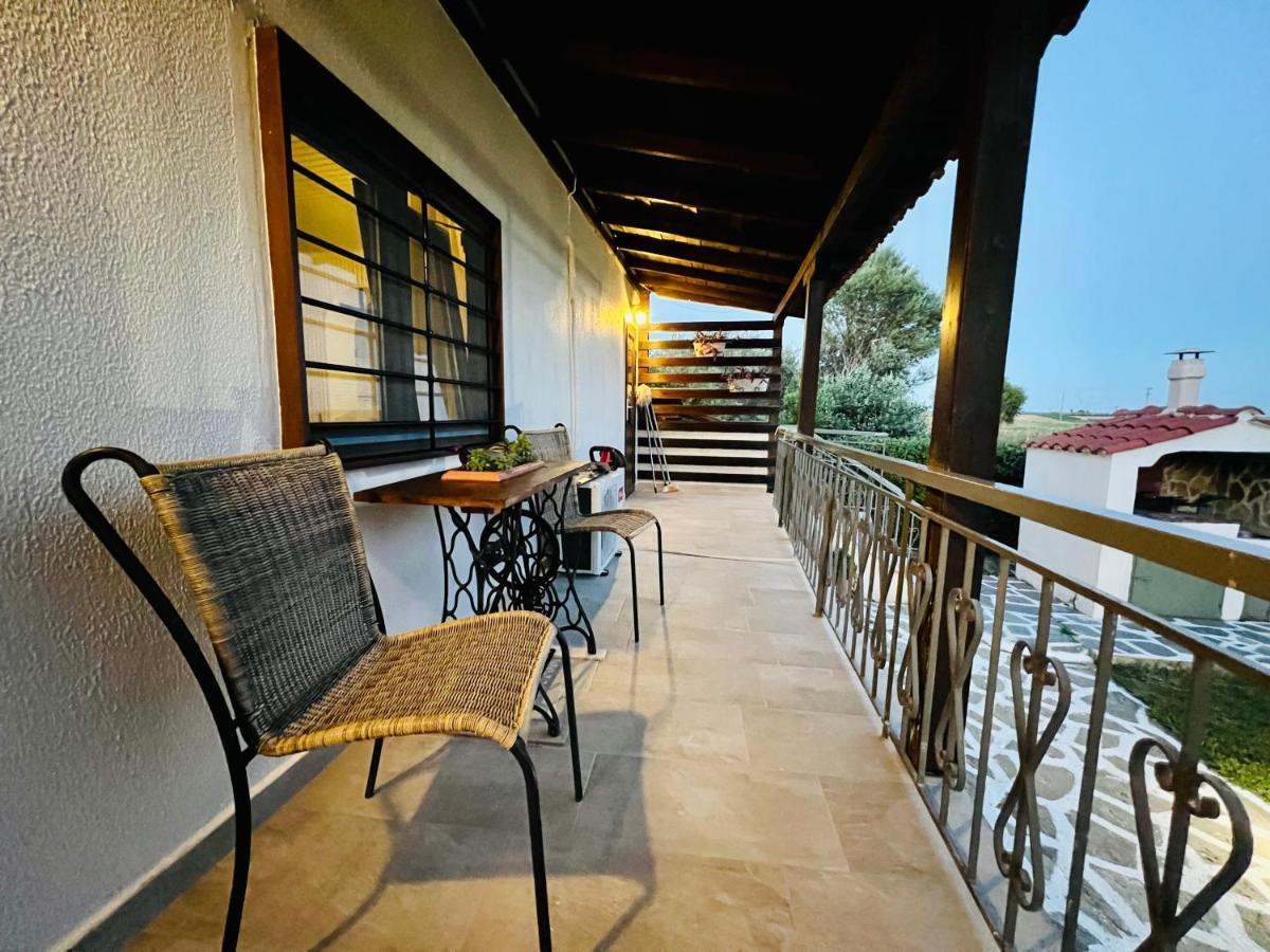 Anastasias Cottage Nea Iraklia Exterior photo