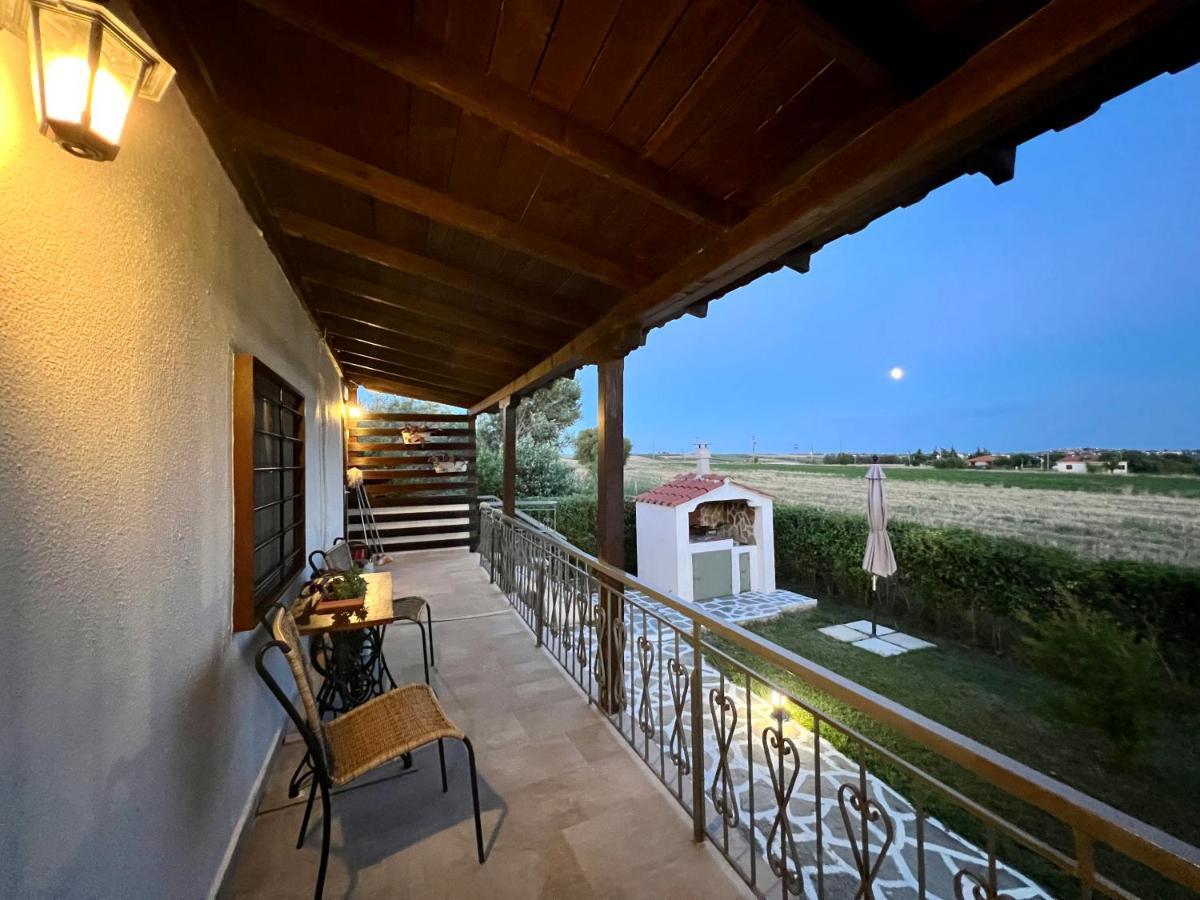 Anastasias Cottage Nea Iraklia Exterior photo
